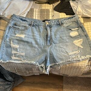 Forever 21+ distressed Jean shorts size 18